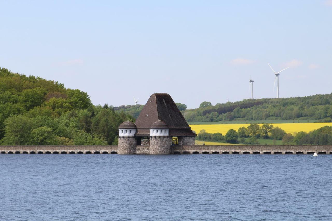 Ferienwohnung "Am Fischteich" Möhnesee Екстериор снимка